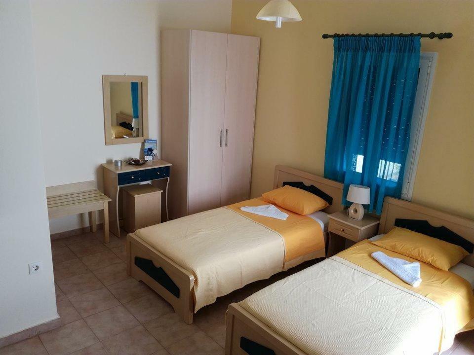 Ninemia Studios Serifos Island ภายนอก รูปภาพ