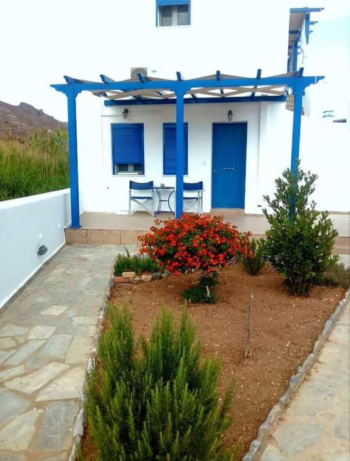 Ninemia Studios Serifos Island ภายนอก รูปภาพ