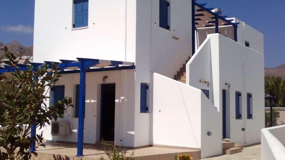 Ninemia Studios Serifos Island ภายนอก รูปภาพ